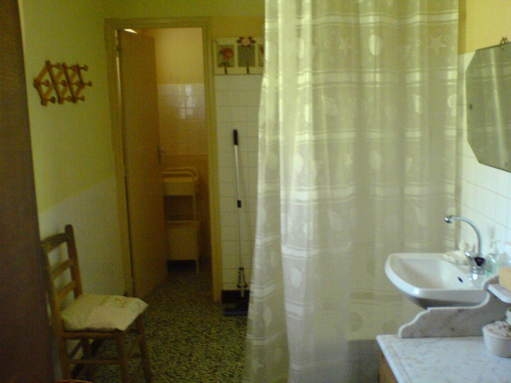 Гостьовий будинок Les Champys Saint-Pereuse Екстер'єр фото